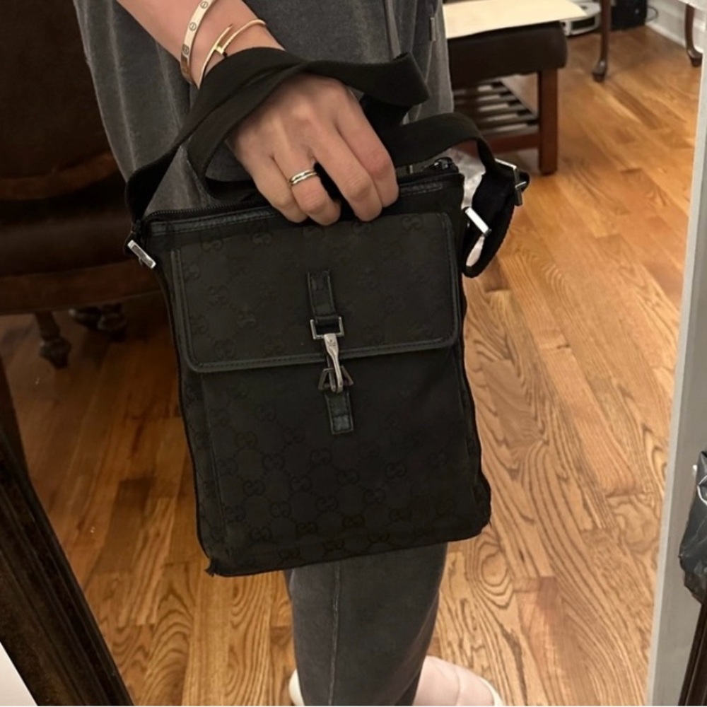 Gucci Black Crossbody Bag for Men - Picture 6 of 13